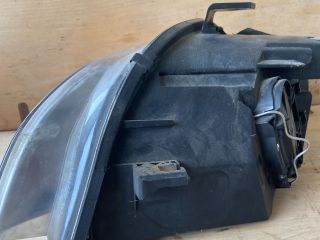 bontott AUDI A4 B7 Jobb Fényszóró