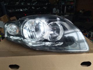 bontott AUDI A4 B7 Jobb Fényszóró