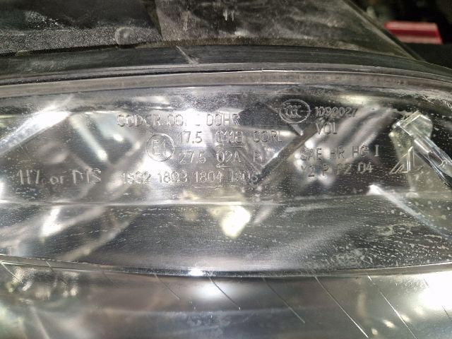 bontott AUDI A4 B7 Jobb Fényszóró