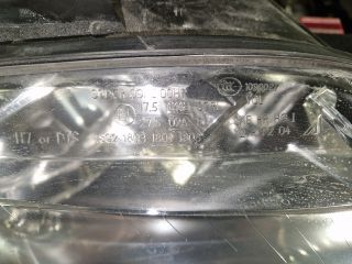 bontott AUDI A4 B7 Jobb Fényszóró