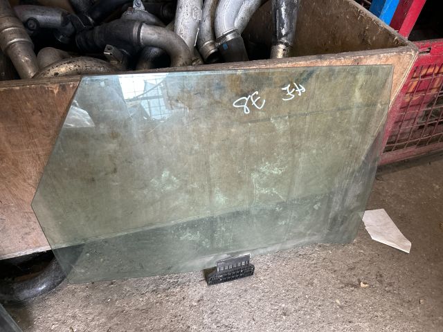 bontott AUDI A4 B7 Jobb hátsó Ablak