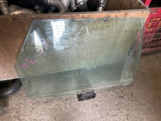 bontott AUDI A4 B7 Jobb hátsó Ablak