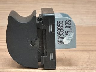 bontott AUDI A4 B7 Jobb hátsó Ablakemelő Kapcsoló