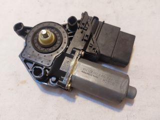 bontott AUDI A4 B7 Jobb hátsó Ablakemelő Motor