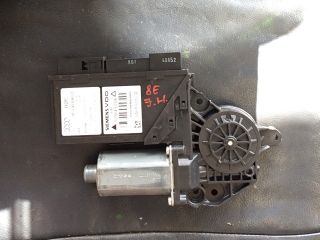 bontott AUDI A4 B7 Jobb hátsó Ablakemelő Motor