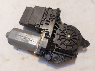 bontott AUDI A4 B7 Jobb hátsó Ablakemelő Motor