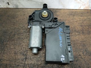 bontott AUDI A4 B7 Jobb hátsó Ablakemelő Motor