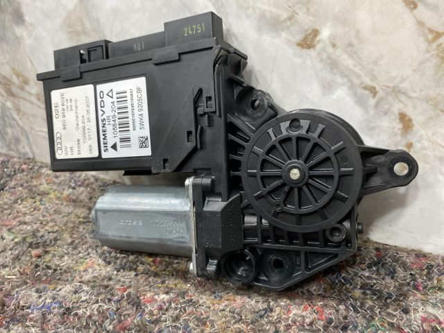 bontott AUDI A4 B7 Jobb hátsó Ablakemelő Motor