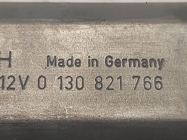 bontott AUDI A4 B7 Jobb hátsó Ablakemelő Motor