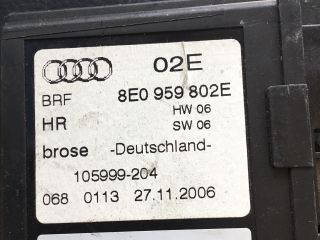 bontott AUDI A4 B7 Jobb hátsó Ablakemelő Motor