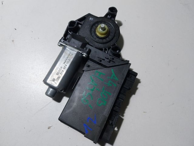 bontott AUDI A4 B7 Jobb hátsó Ablakemelő Motor