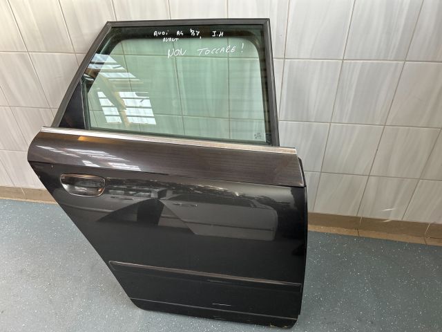 bontott AUDI A4 B7 Jobb hátsó Ablakemelő Motor