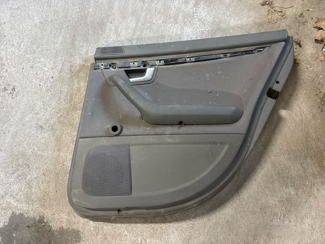 bontott AUDI A4 B7 Jobb hátsó Ajtó Kárpit