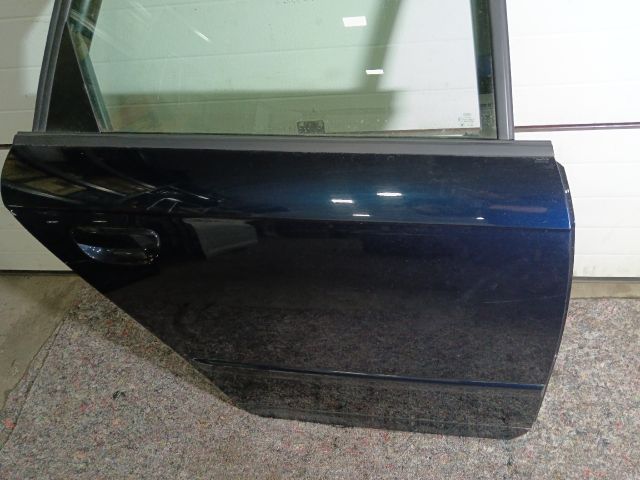 bontott AUDI A4 B7 Jobb hátsó Ajtó (Részeivel)