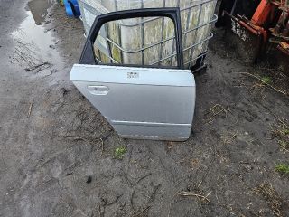 bontott AUDI A4 B7 Jobb hátsó Ajtó (Részeivel)
