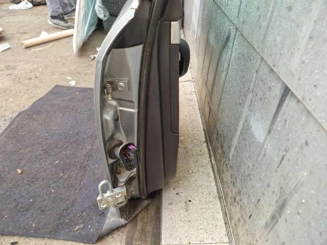 bontott AUDI A4 B7 Jobb hátsó Ajtó (Részeivel)