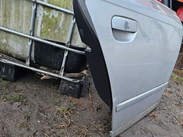 bontott AUDI A4 B7 Jobb hátsó Ajtó (Részeivel)