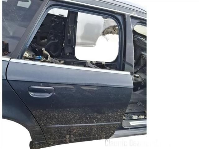bontott AUDI A4 B7 Jobb hátsó Ajtó (Üres lemez)