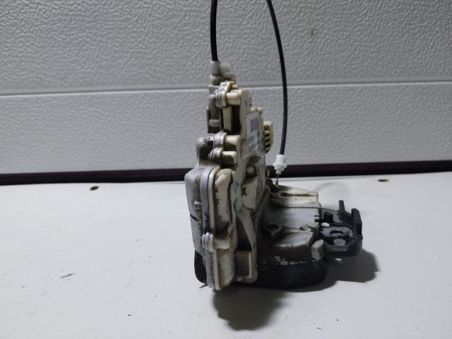 bontott AUDI A4 B7 Jobb hátsó Ajtózár