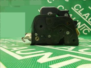 bontott AUDI A4 B7 Jobb hátsó Ajtózár