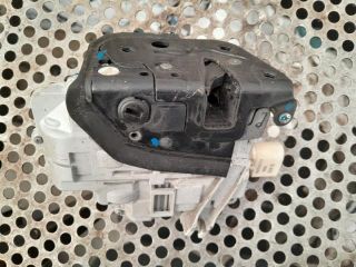 bontott AUDI A4 B7 Jobb hátsó Ajtózár