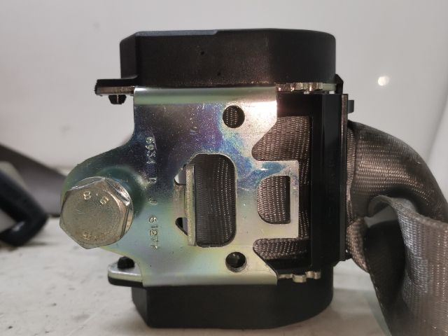 bontott AUDI A4 B7 Jobb hátsó Biztonsági Öv