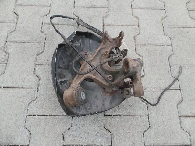 bontott AUDI A4 B7 Jobb hátsó Csonkállvány