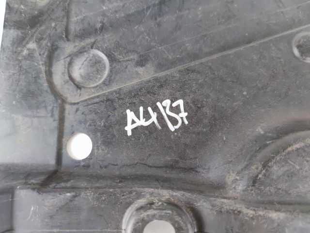 bontott AUDI A4 B7 Jobb hátsó Fenéklemez