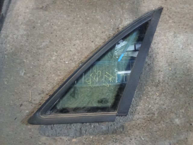 bontott AUDI A4 B7 Jobb hátsó Fixüveg (Ajtóban)