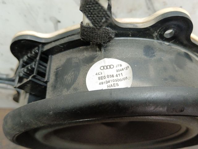 bontott AUDI A4 B7 Jobb hátsó Hangszóró