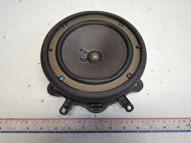 bontott AUDI A4 B7 Jobb hátsó Hangszóró