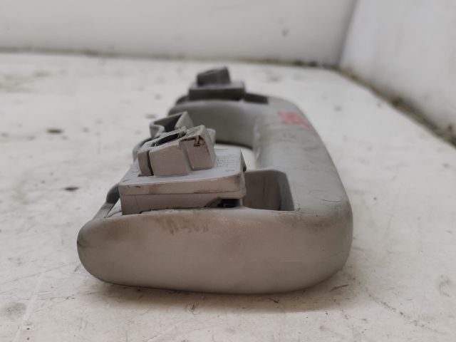 bontott AUDI A4 B7 Jobb hátsó Kapaszkodó (Felső)