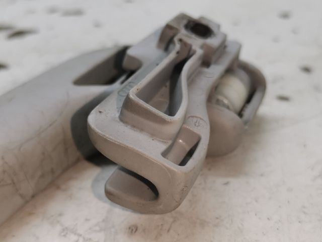 bontott AUDI A4 B7 Jobb hátsó Kapaszkodó (Felső)