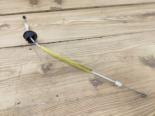 bontott AUDI A4 B7 Jobb hátsó Kilincs Bowden