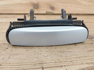 bontott AUDI A4 B7 Jobb hátsó Külső Kilincs