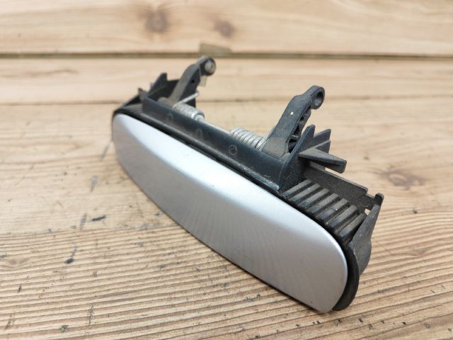 bontott AUDI A4 B7 Jobb hátsó Külső Kilincs