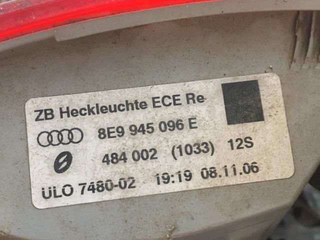 bontott AUDI A4 B7 Jobb Hátsó Lámpa