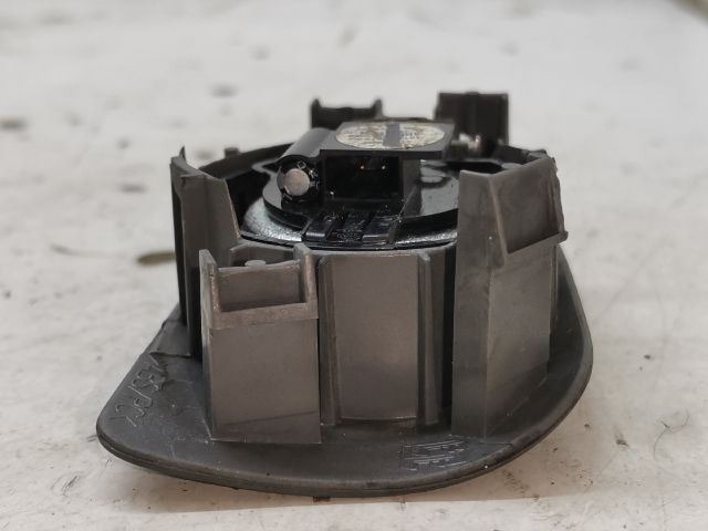 bontott AUDI A4 B7 Jobb hátsó Magassugárzó Hangszóró