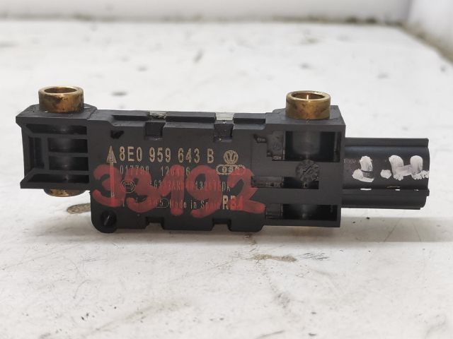 bontott AUDI A4 B7 Jobb hátsó Oldal Ütközés Érzékelő