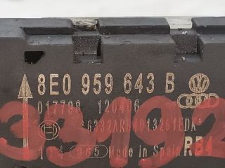 bontott AUDI A4 B7 Jobb hátsó Oldal Ütközés Érzékelő