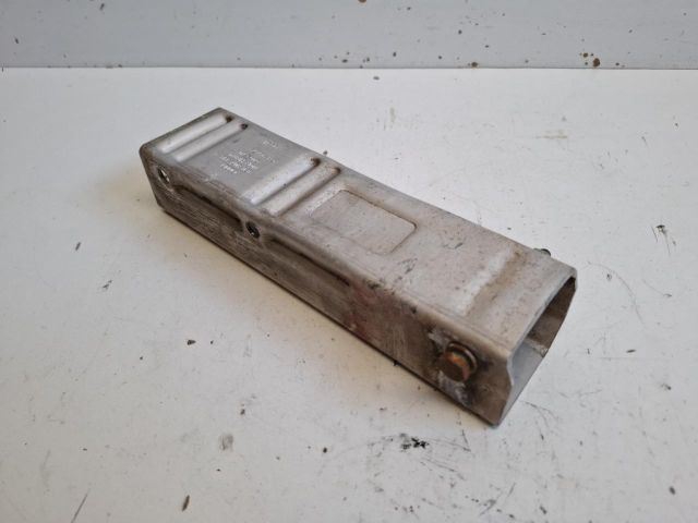 bontott AUDI A4 B7 Jobb hátsó Ütközéscsillapító