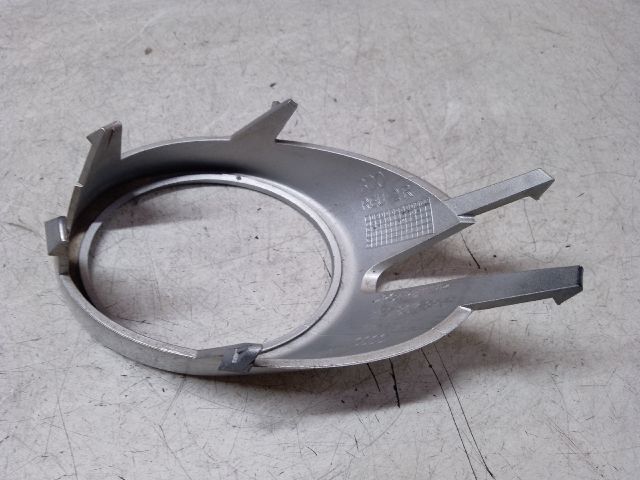 bontott AUDI A4 B7 Jobb Ködfényszóró Lámpakeret