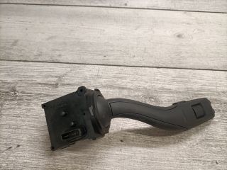 bontott AUDI A4 B7 Jobb Kormánykapcsoló Ablaktörlő