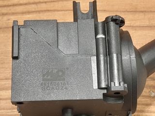 bontott AUDI A4 B7 Jobb Kormánykapcsoló Ablaktörlő