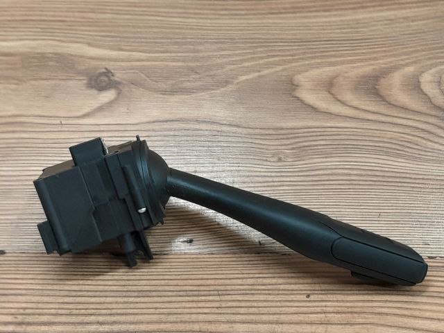 bontott AUDI A4 B7 Jobb Kormánykapcsoló Ablaktörlő