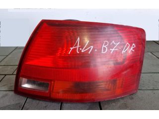 bontott AUDI A4 B7 Jobb Külső Hátsó Lámpa