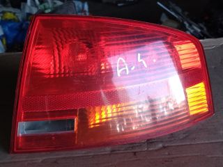 bontott AUDI A4 B7 Jobb Külső Hátsó Lámpa