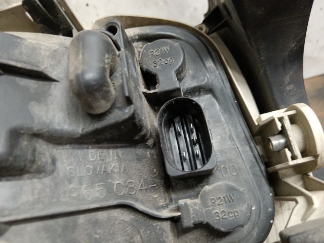 bontott AUDI A4 B7 Jobb Külső Hátsó Lámpa
