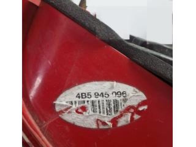 bontott AUDI A4 B7 Jobb Külső Hátsó Lámpa