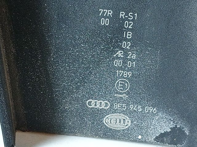 bontott AUDI A4 B7 Jobb Külső Hátsó Lámpa